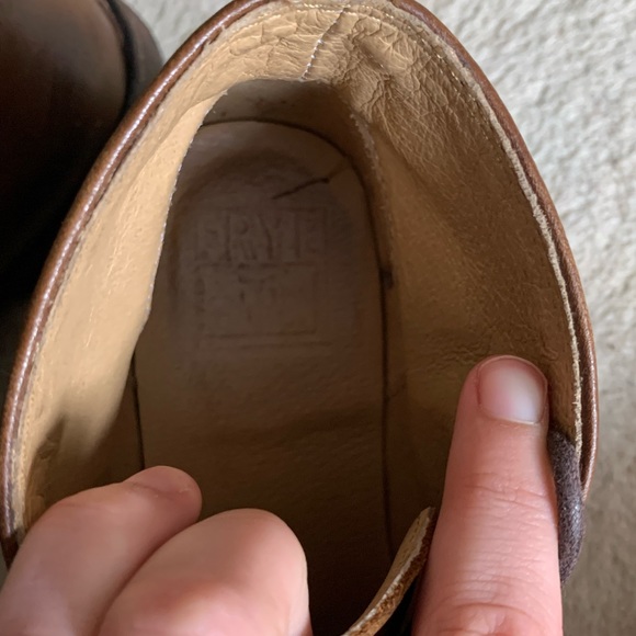 Frye Philip Chukka - Women’s 8 1/2 - Picture 10 of 16